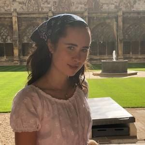 Meet your Posher, Isabel